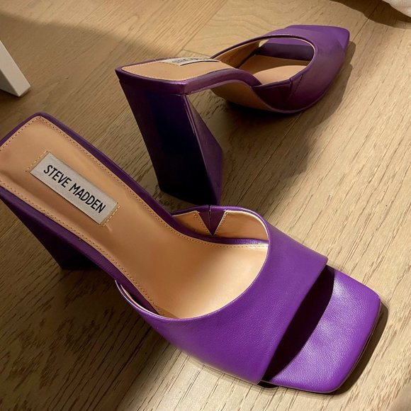 Purple sandals with triangle heels - STEVE MADDEN - Picture 1 of 6